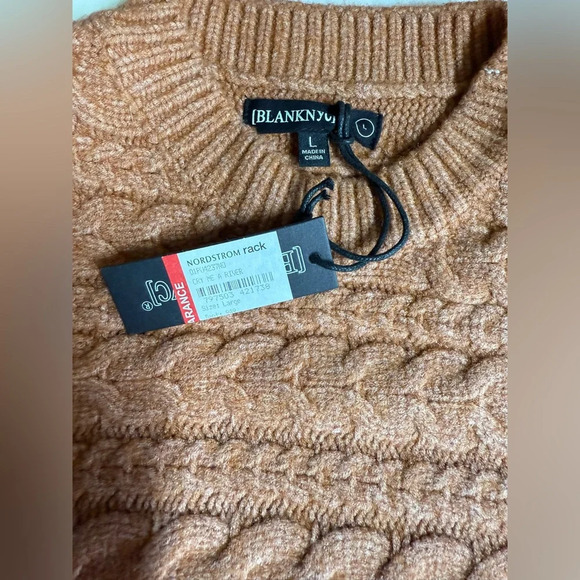 BLANK NYC Brown cable knit sweater size L - Picture 9 of 13